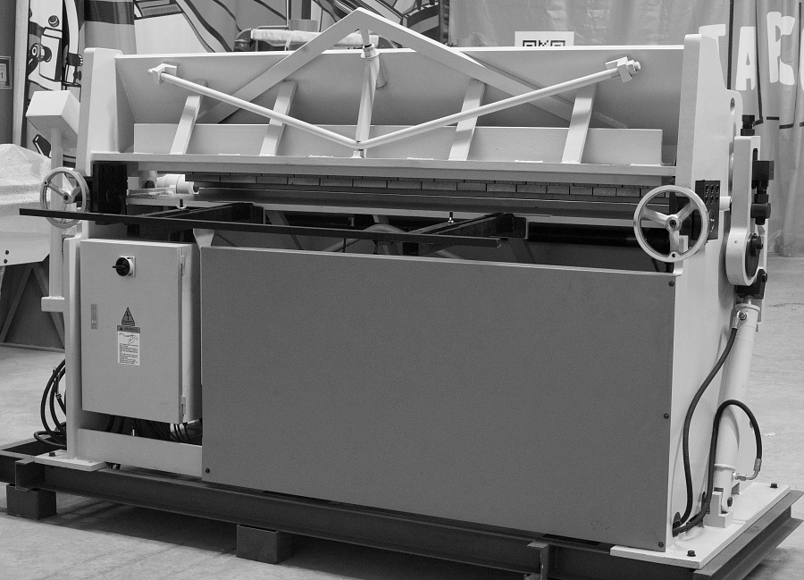 Станок листогибочный гидравлический Stalex HW1830x3.5